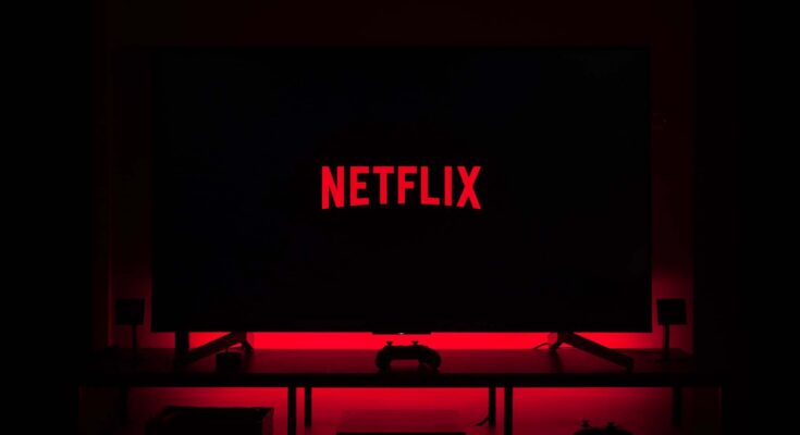 Netflix lost 200,000 subscribers in the first quarter and expects to lose another 2 million in the current second quarter.