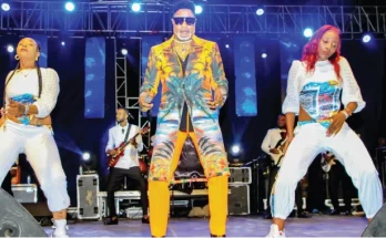 Koffi Olomide Kadoma Odyssey performance has left many of his fans wondering if he is now past his his sell-by date.