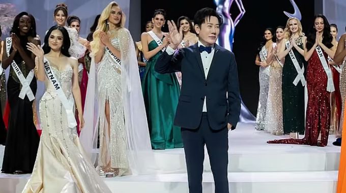 Miss Universe Contestants Walk Out After Thai Official Confronts Miss Mexico 1 Several contestants walked out of a Miss Universe event after a public confrontation involving an official from the host nation, Thailand.
