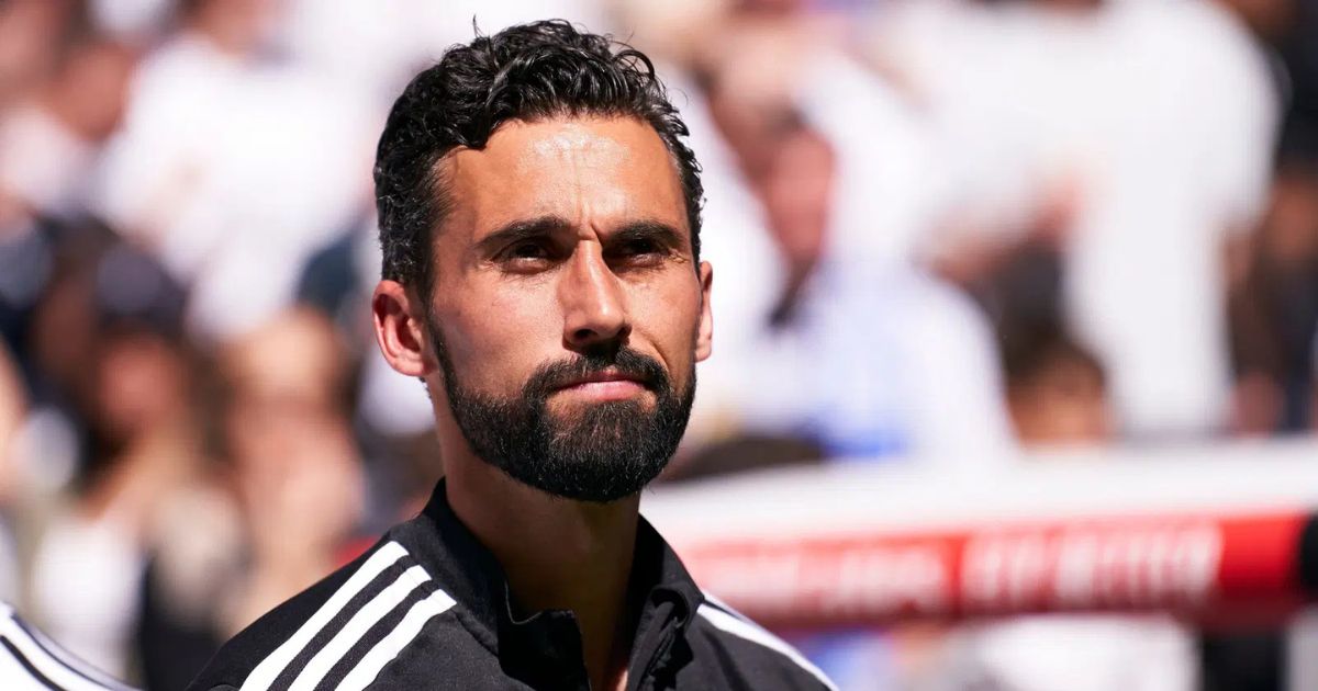Xabi Alonso leaves Real Madrid and is replaced by Alvaro Arbeloa 3 Real Madrid moved swiftly to name Álvaro Arbeloa as Alonso’s replacement.