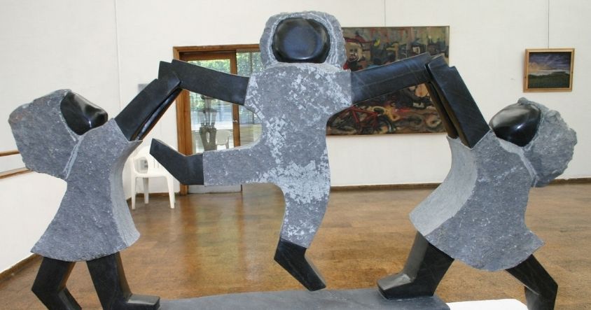 Dominic Benhura sets sights on China as Zimbabwean sculpture finds new global audiences 3 Dominic Benhura's work
