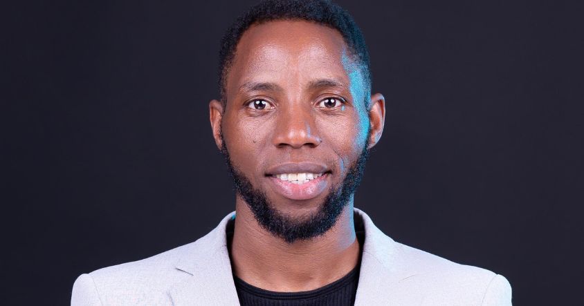 Lawyers acting on behalf of ZIMURA board chair Alexio Gwenzi have issued a formal letter of demand to journalist and blogger Plot Mhako.