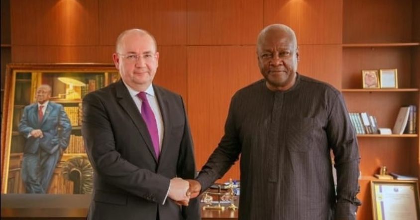 Ambassador Extraordinary and Plenipotentiary of Russia to Ghana Sergey Berdnikov with John Dramani