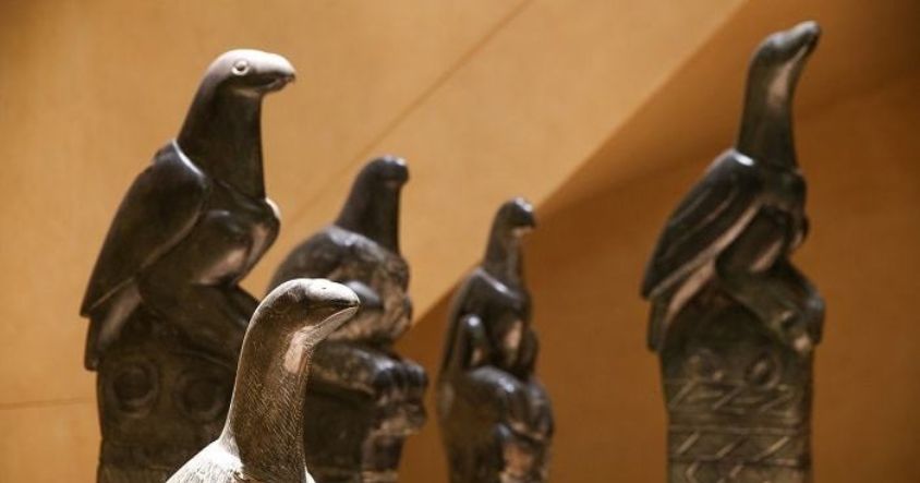 The History of Shona Sculpture: Zimbabwe's Global Art Form 1 The most celebrated object recovered from Great Zimbabwe is the Zimbabwe Bird, a carved soapstone figure depicting what is believed to be the fish eagle or bateleur eagle.