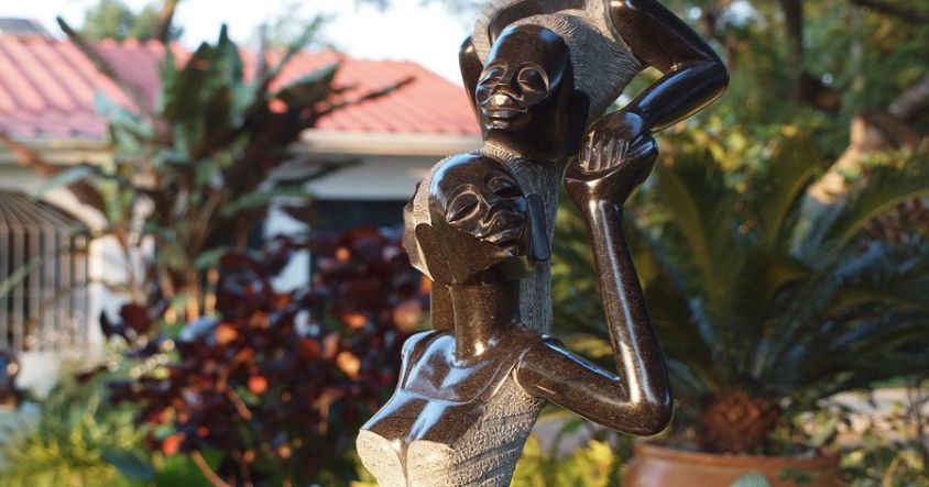 The History of Shona Sculpture: Zimbabwe's Global Art Form 8 To understand Shona sculpture fully, one must understand something of the spiritual world from which it draws.