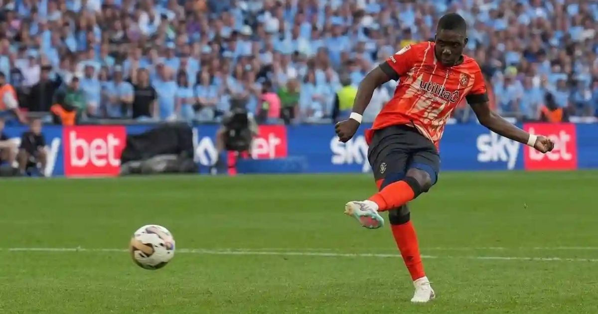 Marvelous Nakamba joins Panetolikos 3 Nakamba at Luton